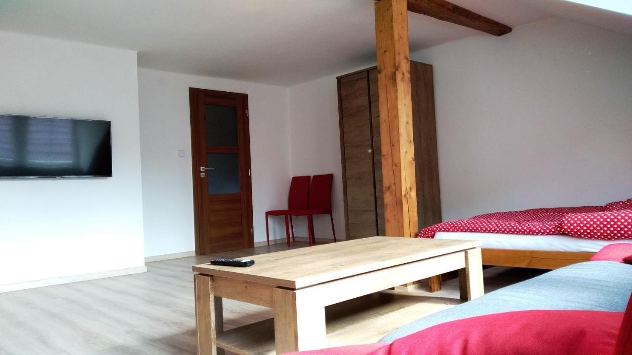 Apartmany Kukacci Hnizdo Benesov nad Ploucnici Екстериор снимка