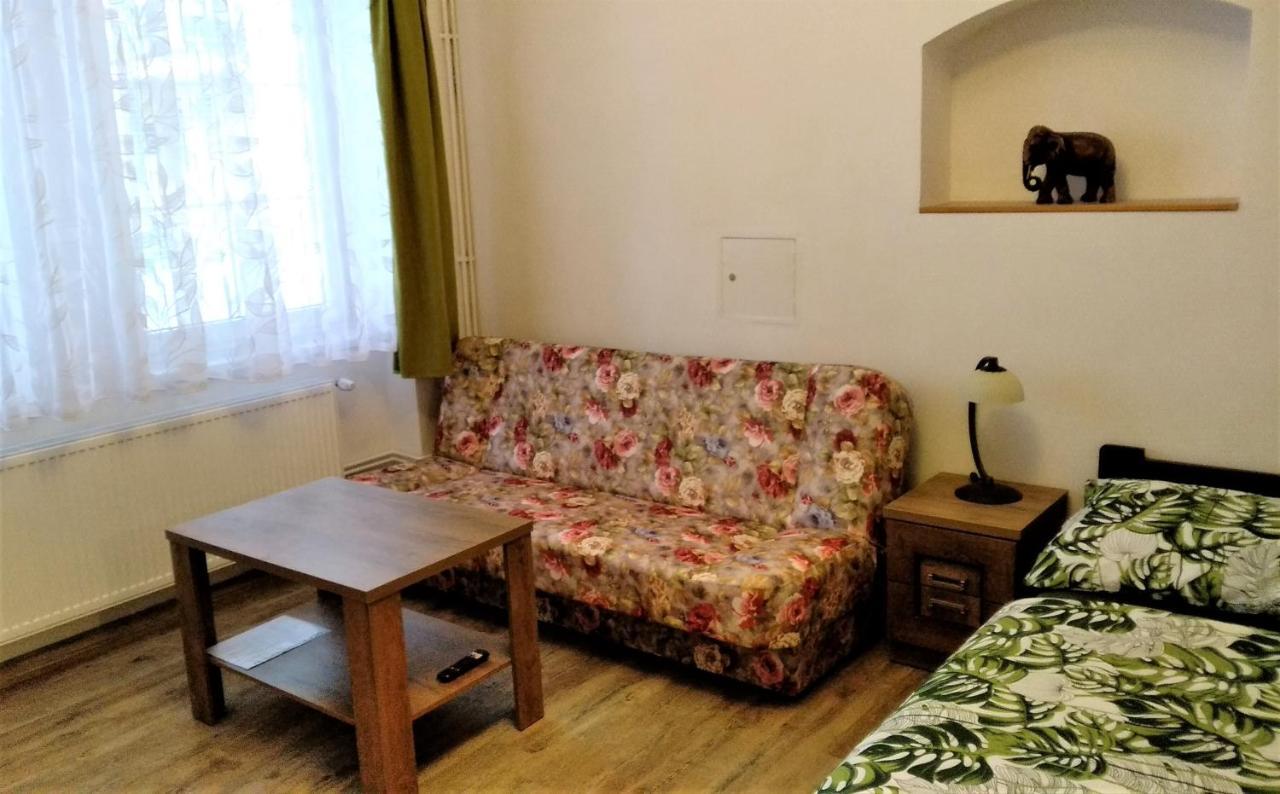 Apartmany Kukacci Hnizdo Benesov nad Ploucnici Екстериор снимка
